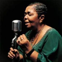 Cesaria Évora, la voz de Cabo Verde